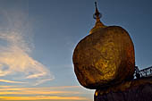 Myanmar - Kyaikhtiyo Pagoda, the Golden Rock 